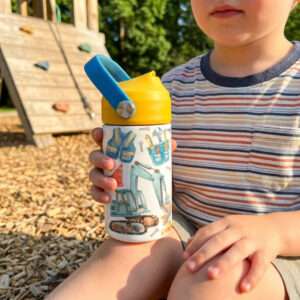 Drikkeflaske til barn med navn og trykket med gravemaskin design